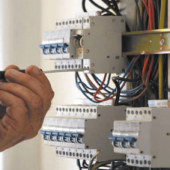 How to connect a circuit breaker in the shield?