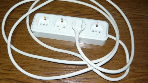 Assembly instructions for a good extension cord
