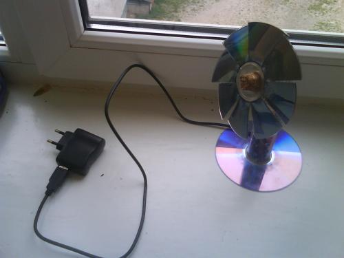 Cómo hacer un ventilador desde un refrigerador, motor y disco