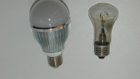 Сравнете крушките с нажежаема жичка и LED - кои са по-добри?