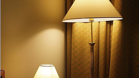 Съвети за избор на подова лампа за дома