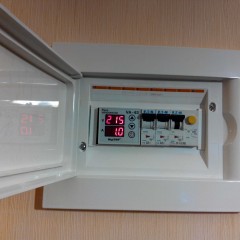 Instructions for connecting a voltage monitoring relay