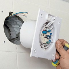 Installation and connection of a fan in the bathroom