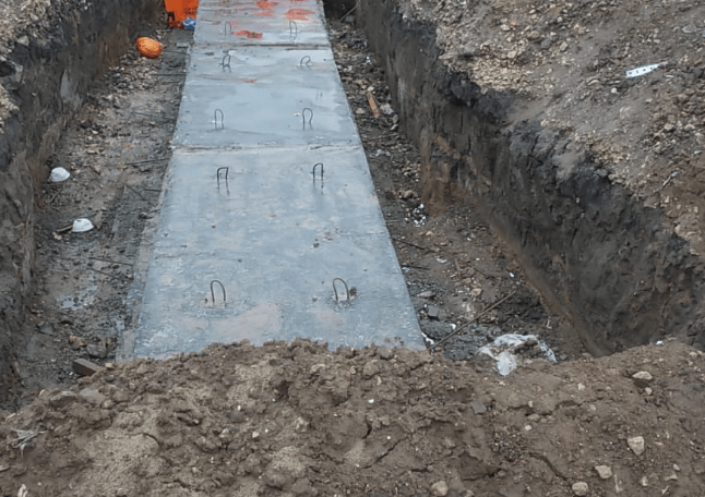 Laying slabs on the soil