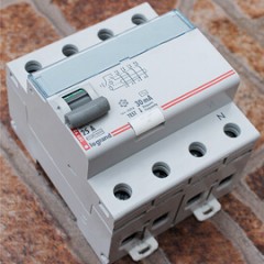What is an RCD and how does it work?