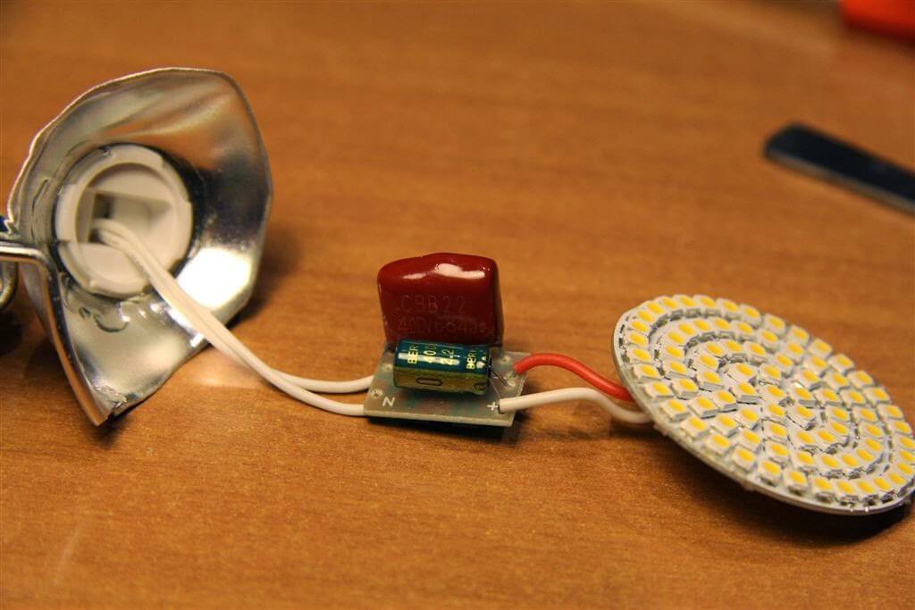 Разглобяване на LED крушки