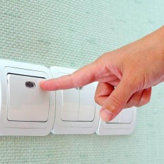 How to set the light switch (up or down)