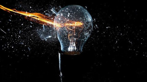 Why light bulbs explode when the light is turned on and how to avoid it