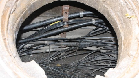 Как да положите кабела в кабелните канали и какви изисквания трябва да се вземат предвид