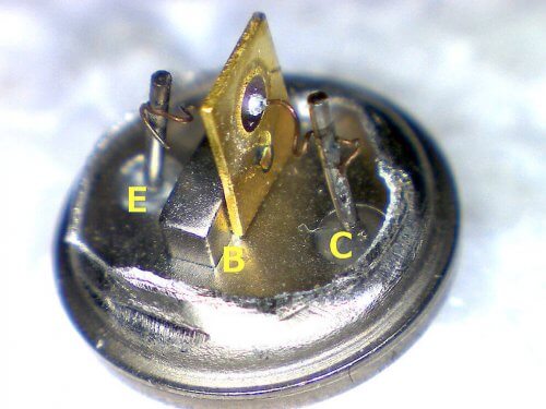 Алуминиев транзистор без корпус